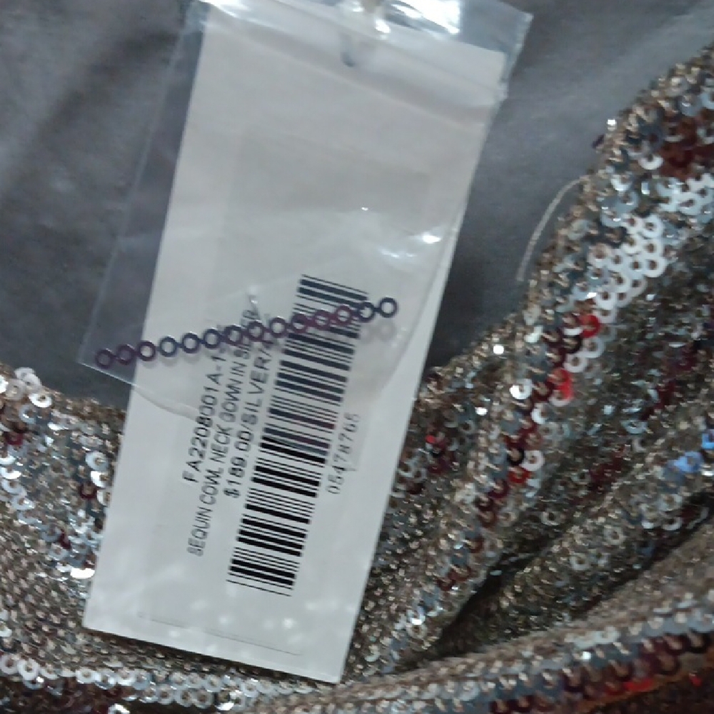 LBV Silver Sequin Dress  4 NWT - Picture 3 of 6
